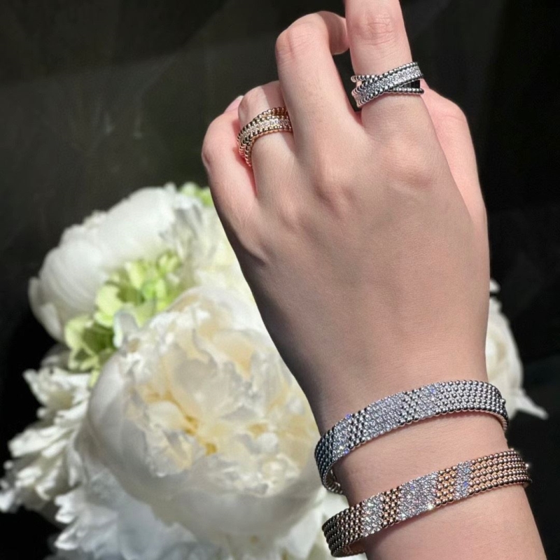 Vca Bracelets